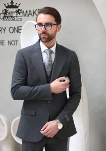 کت و شلوار کلاسیک یا مدرن؛ کدام مناسب شماست؟