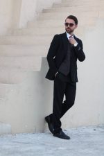 کت‌وشلوار مشکی مردانه در استایل اداری