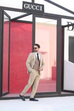 کت‌وشلوار کرم روشن مردانه در استایل اداری