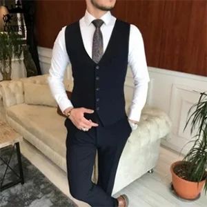 چگونه کت و شلوار مردانه را با پیراهن و کراوات ست کنیم؟